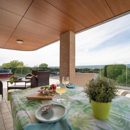 Residenza Monica Apartment Lignano Sabbiadoro Luaran gambar