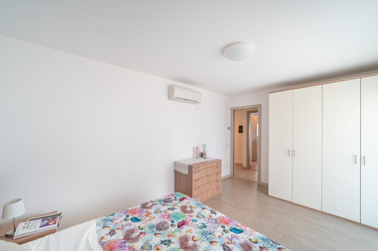 Residenza Monica Apartment Lignano Sabbiadoro Luaran gambar