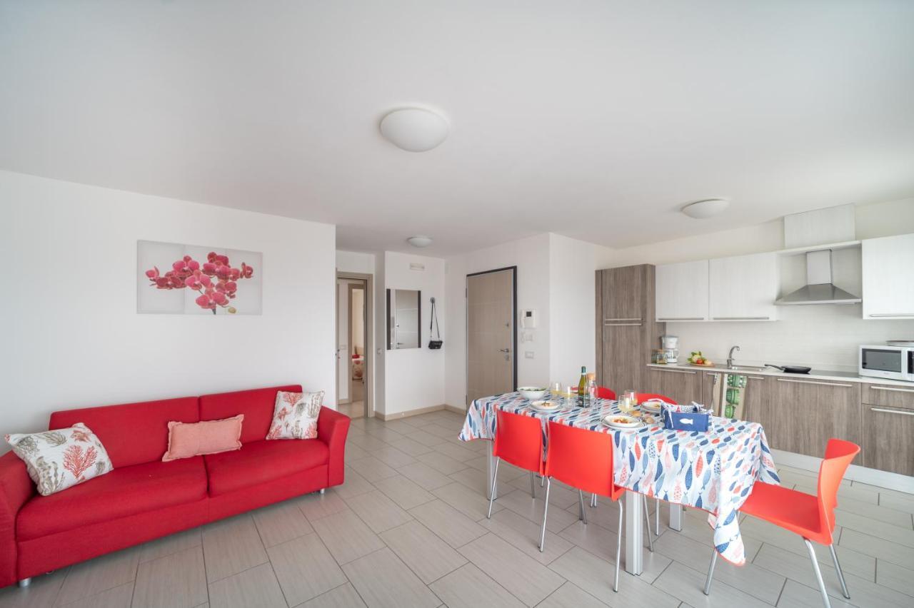 Residenza Monica Apartment Lignano Sabbiadoro Luaran gambar